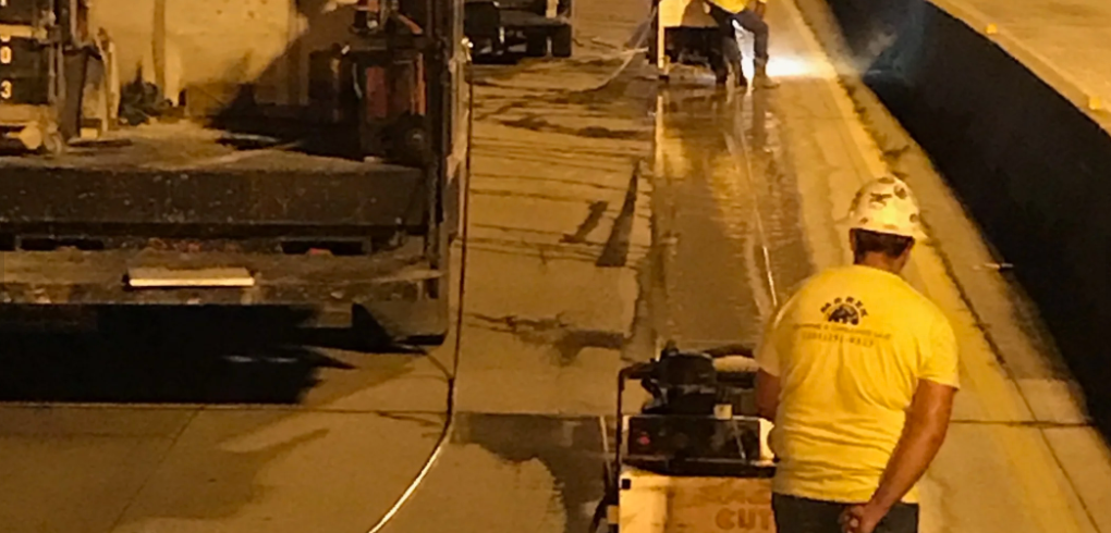 Commercial concrete slab sawing — Diesel & Electric floor cutting (Photo 1)